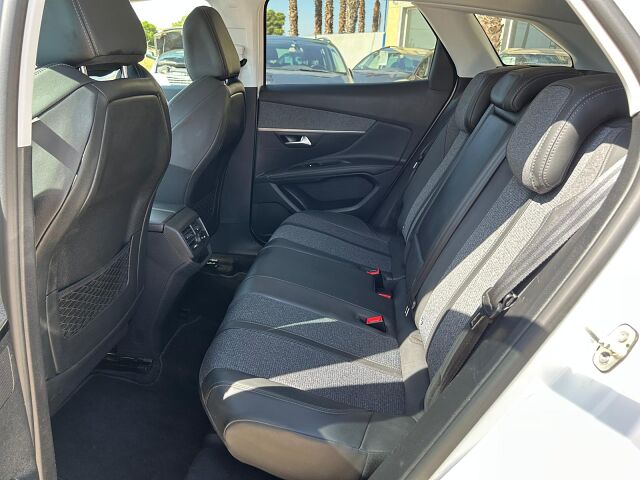 PEUGEOT 3008 ALLURE 1.2 E-THP AUTO SPANISH LHD IN SPAIN 73000 MILES SUPERB 2019